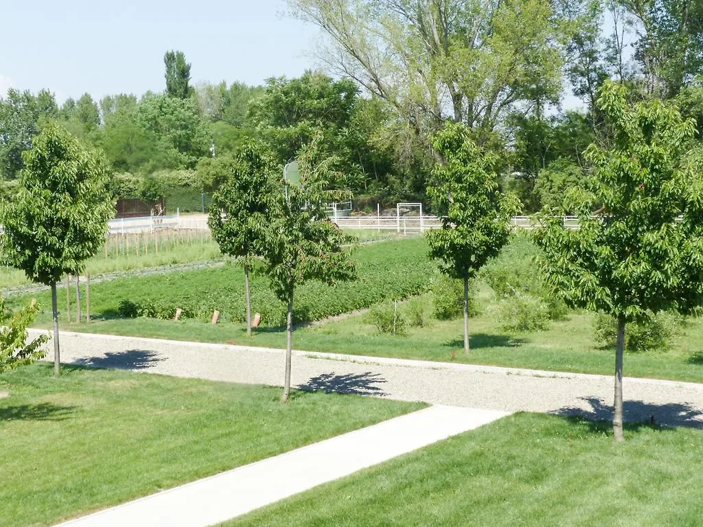 Agriturismo Dolce Luna Milano 0*,  Italia