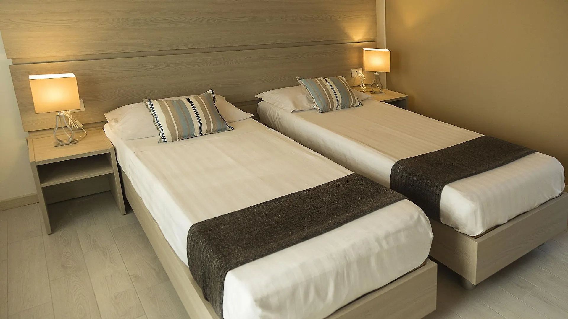 Agriturismo Dolce Luna Milan 0*,