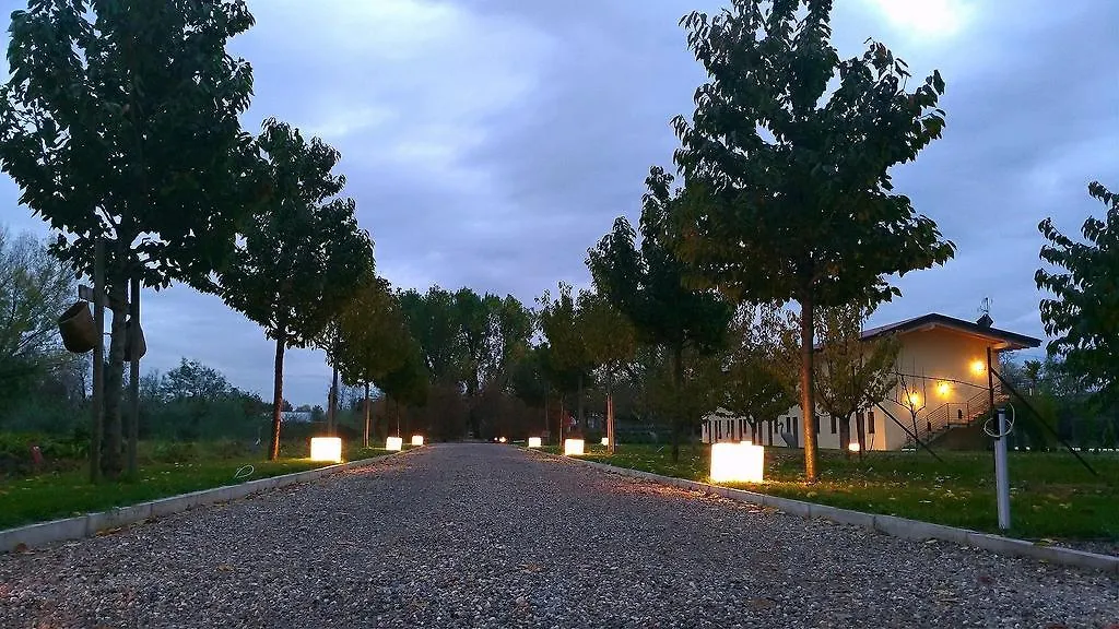 Farm stay Agriturismo Dolce Luna Milan